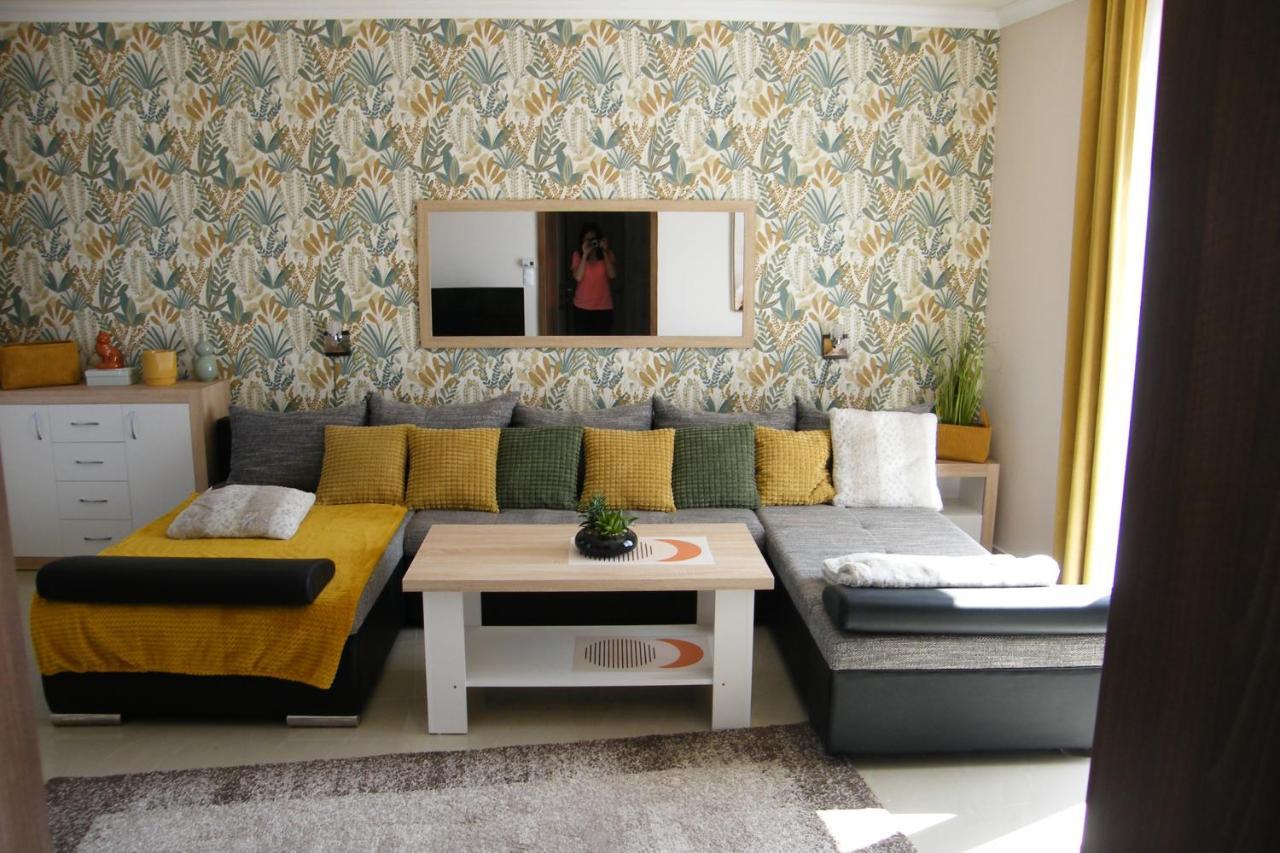 Unicum Apartman Hajdúszoboszló Esterno foto