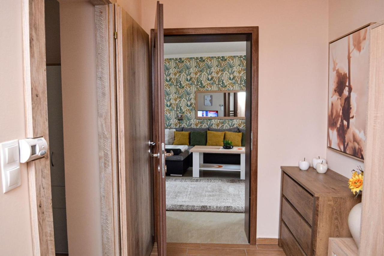 Unicum Apartman Hajdúszoboszló Esterno foto