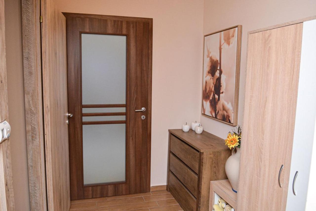 Unicum Apartman Hajdúszoboszló Esterno foto
